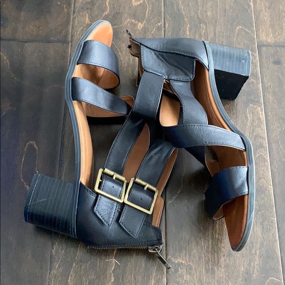 Rampage Block Heels - Picture 2 of 2